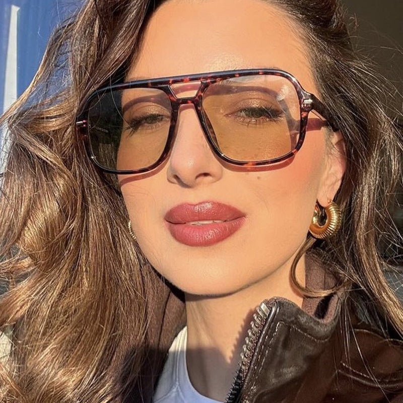 نظارات شمسية نسائية عصرية للحماية من الأشعة فوق البنفسجية